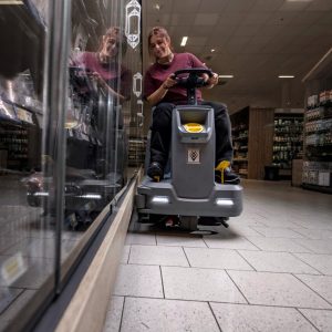 BD 70/90 R Ride-On Scrubber Dryer