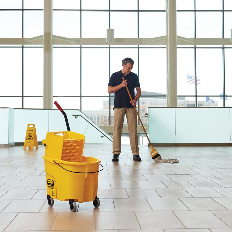 Rubbermaid WaveBrake 33L Side-Press Bucket and Wringer | Professional-Grade Mop System for Safer, Faster Cleaning
