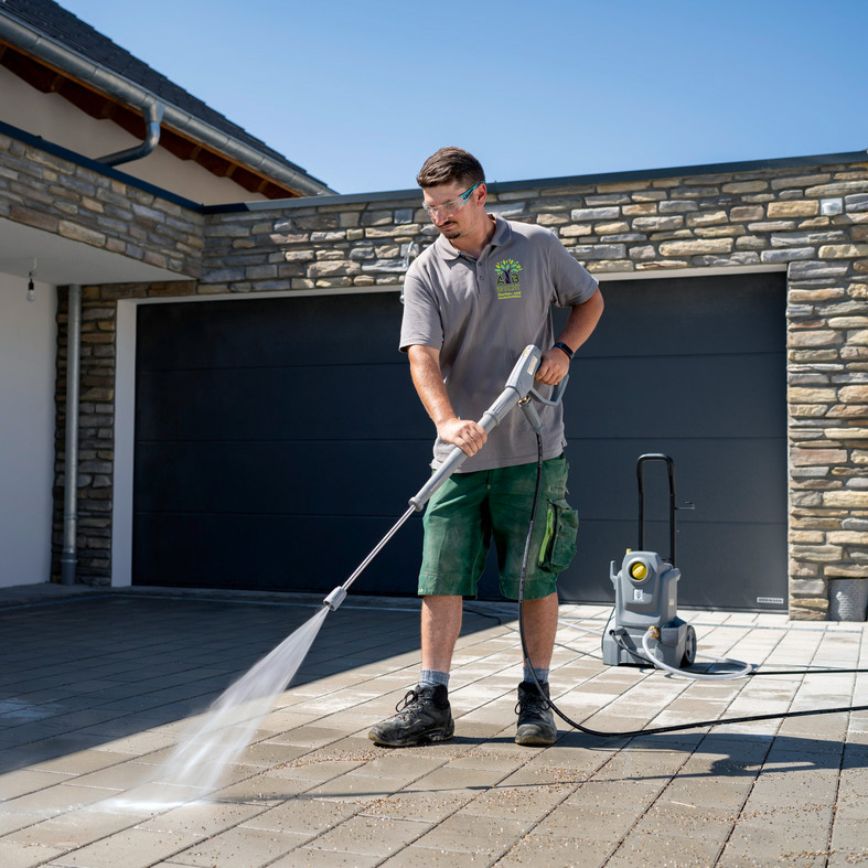 Karcher HD 5/11 Classic Pressure Washer | Reliable Cleaning for Machines, Cars & Outdoor Areas