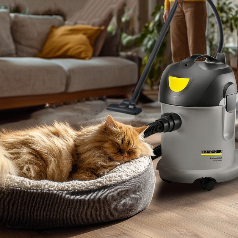 Karcher T 14/1 Classic Dry Vacuum Cleaner | Lightweight, Powerful, Easy Foot-Switch Operation for Professionals